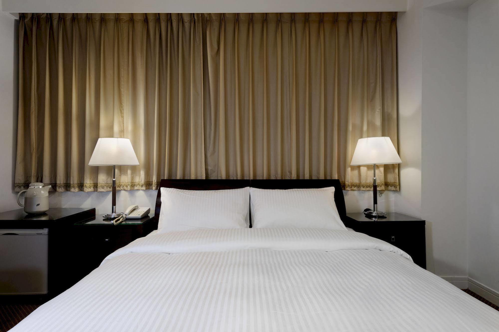 Nei Jiang Hotel Тайпей Екстериор снимка